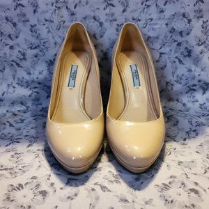 Prada Nude Tan Leather Round Toe Pumps Sz38/8